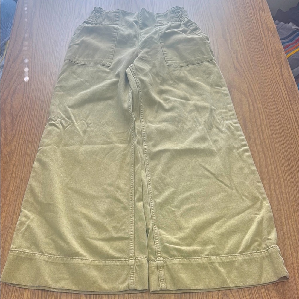 Free People Breezy Pants.  Size small. Excellent condition